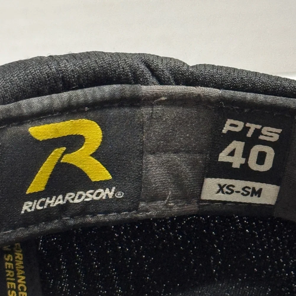 Richardson PTS40 Cincinnati Reds Hat Black Performance Baseball Cap XS-SM